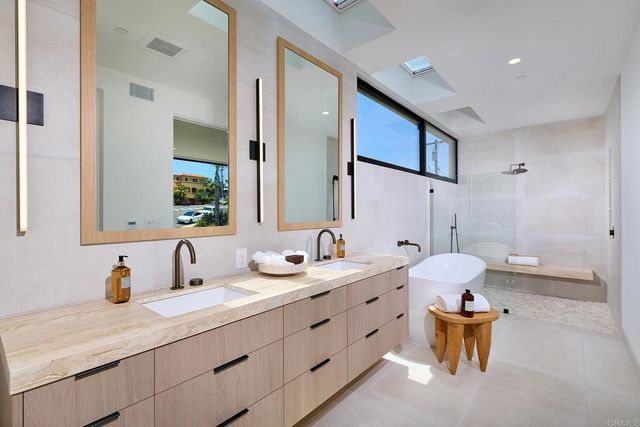 228 N Helix, Solana Beach, CA 92075