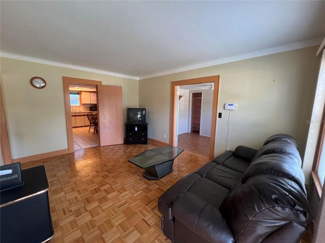 4754 1ST AVENUE N, St Petersburg, FL 33713