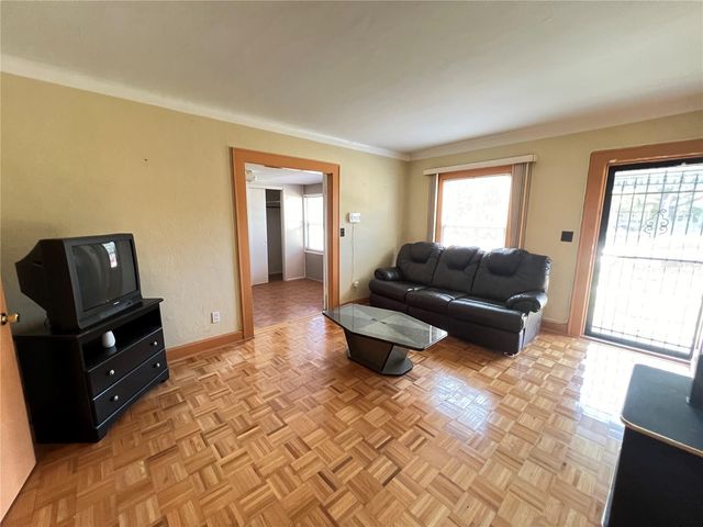 4754 1ST AVENUE N, St Petersburg, FL 33713