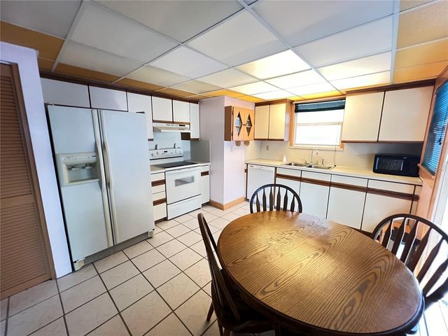 4754 1ST AVENUE N, St Petersburg, FL 33713