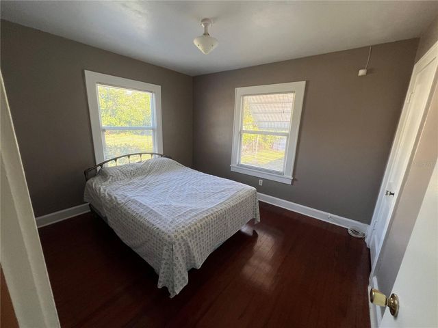 4754 1ST AVENUE N, St Petersburg, FL 33713