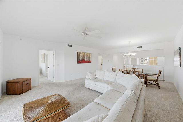 1200 COUNTRY CLUB DRIVE 1404, Largo, FL 33771