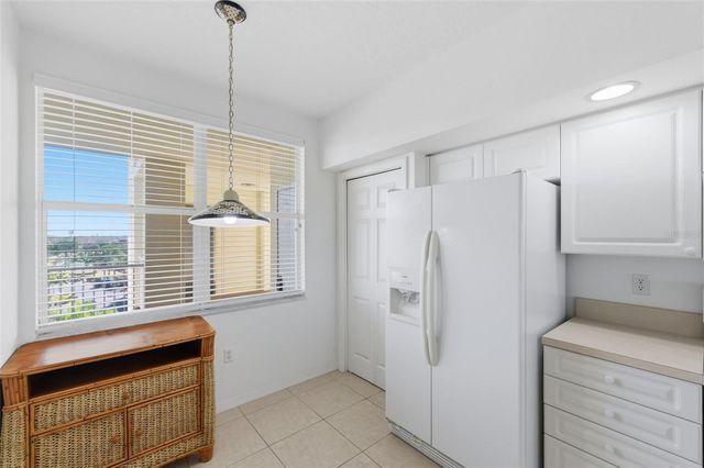 1200 COUNTRY CLUB DRIVE 1404, Largo, FL 33771