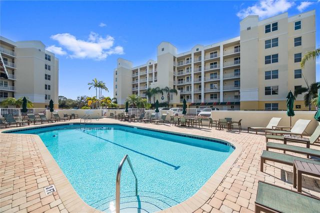 1200 COUNTRY CLUB DRIVE 1404, Largo, FL 33771