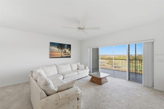 1200 COUNTRY CLUB DRIVE 1404, Largo, FL 33771