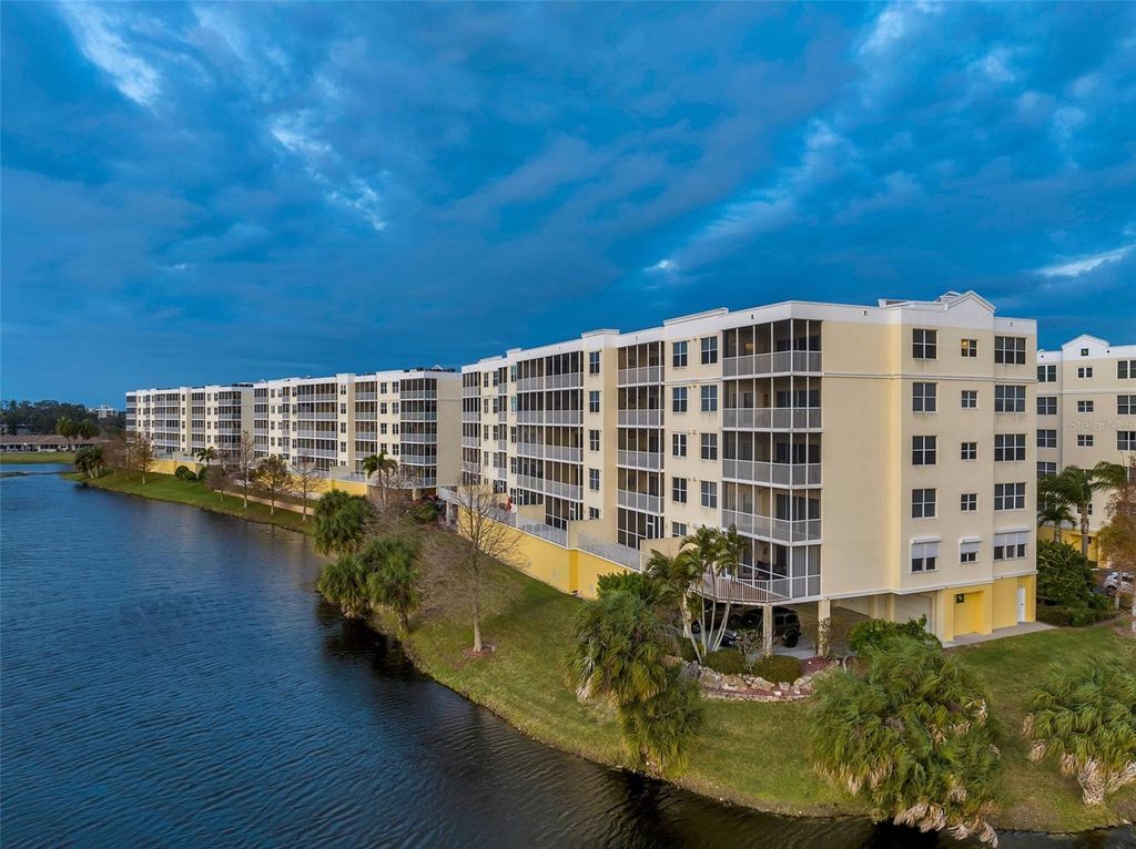 1200 COUNTRY CLUB DRIVE 1404, Largo, FL 33771