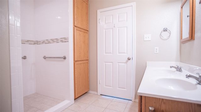 3817 Haleys WAY, Round Rock, TX 78665