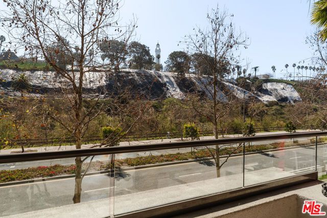 12765 Bluff Creek Drive 1, Los Angeles, CA 90094