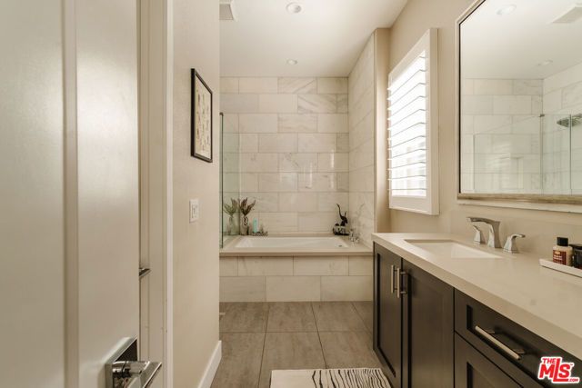 12765 Bluff Creek Drive 1, Los Angeles, CA 90094