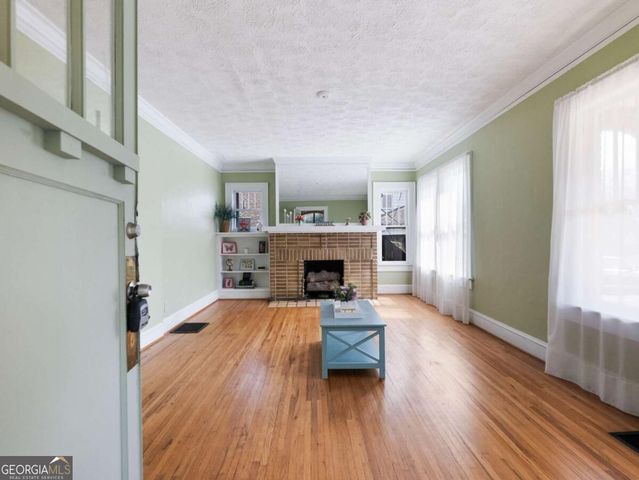 1391 Jefferson Avenue, East Point, GA 30344