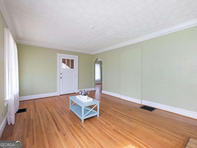1391 Jefferson Avenue, East Point, GA 30344
