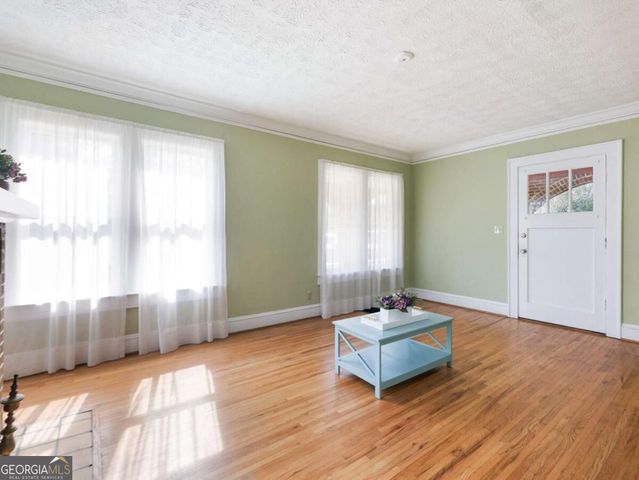 1391 Jefferson Avenue, East Point, GA 30344