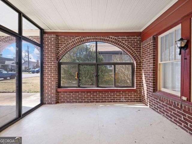 1391 Jefferson Avenue, East Point, GA 30344