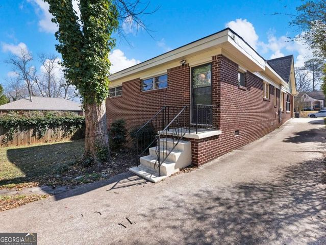 1391 Jefferson Avenue, East Point, GA 30344