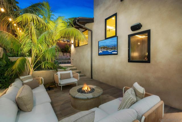 255 Patty Hill Drive, Solana Beach, CA 92075