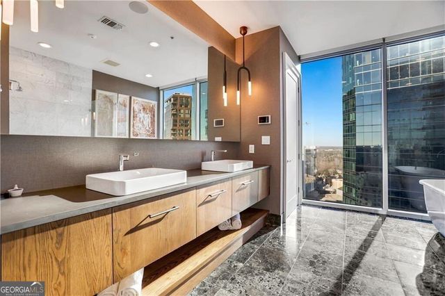1065 Peachtree Street NE 3102, Atlanta, GA 30309