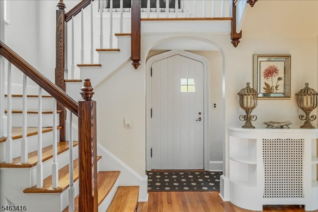 28 S Mountain Rd, Millburn Twp., NJ 07041 — photo 5