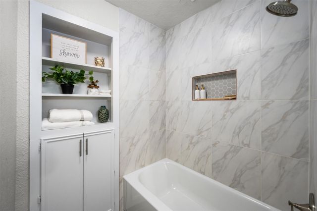 10206 Alta Loma Way, Houston, TX 77075