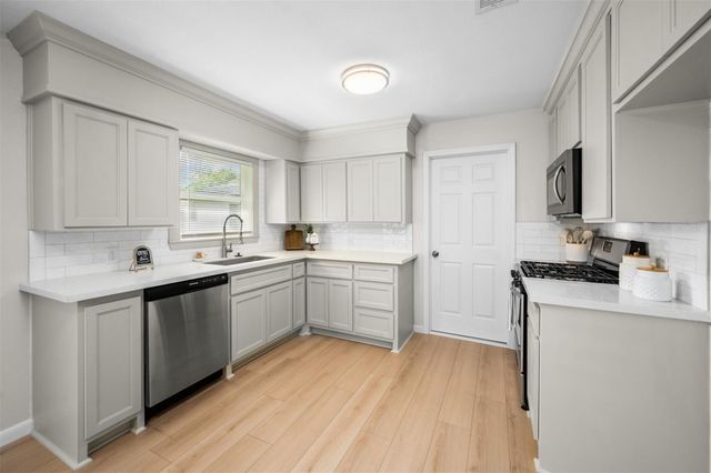 10206 Alta Loma Way, Houston, TX 77075
