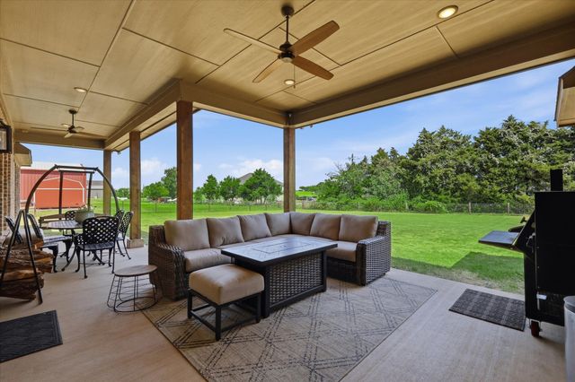 2782 Rock Hill Road, Aubrey, TX 76227