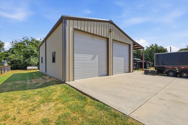 2782 Rock Hill Road, Aubrey, TX 76227
