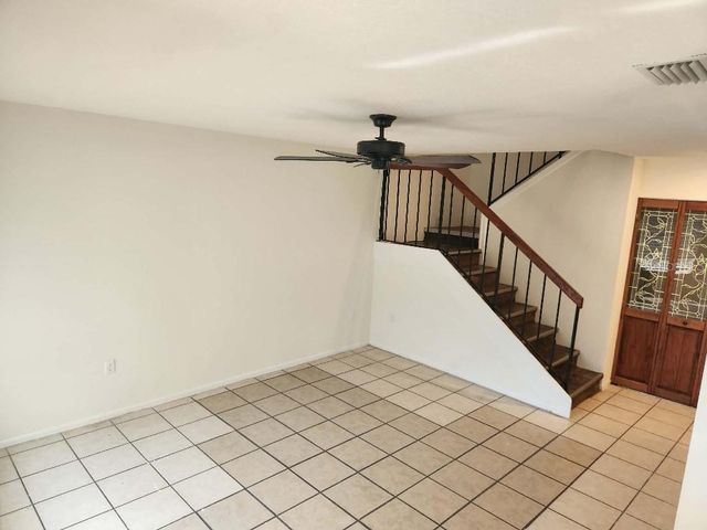 619 HEATHERTON VILLAGE, Altamonte Springs, FL 32714