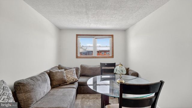 7836 KAVANAGH, Dundalk, MD 21222