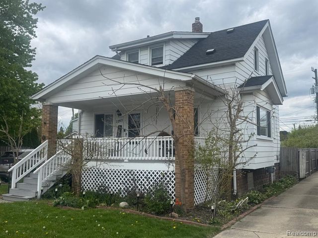 22503 Pleasant Avenue, Eastpointe, MI 48021