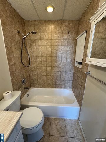 365 Elm Street 1 Right, Kearny, NJ 07032