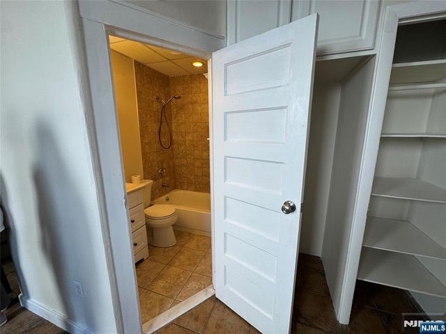 365 Elm Street 1 Right, Kearny, NJ 07032