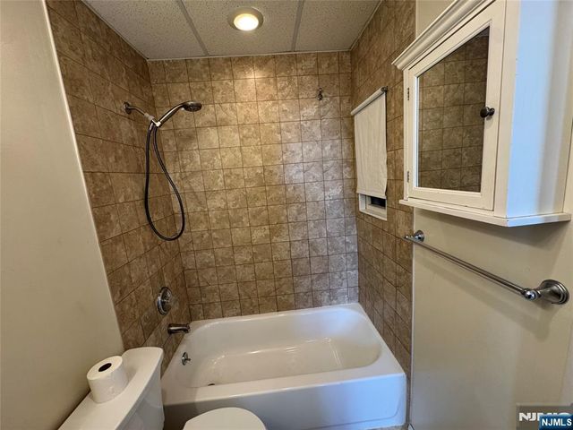 365 Elm Street 1 Right, Kearny, NJ 07032
