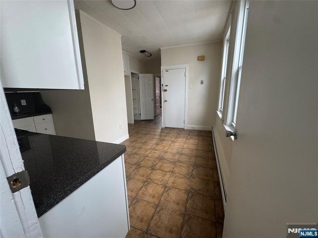 365 Elm Street 1 Right, Kearny, NJ 07032