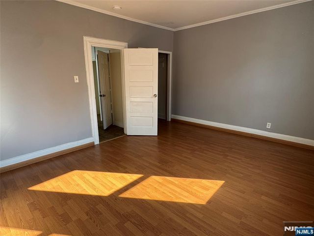 365 Elm Street 1 Right, Kearny, NJ 07032