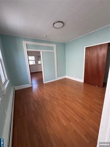 365 Elm Street 1 Right, Kearny, NJ 07032