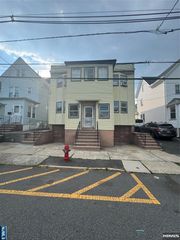 365 Elm Street 1 Right, Kearny, NJ 07032