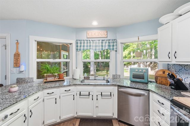 14815 Rothwell Drive, Mint Hill, NC 28227