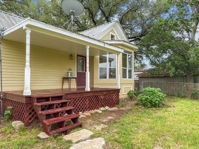 303 E Mclain, Iredell, TX 76649