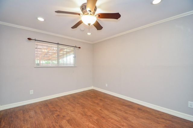 12123 Ryewater Drive, Houston, TX 77089