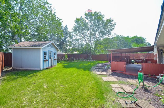 12123 Ryewater Drive, Houston, TX 77089