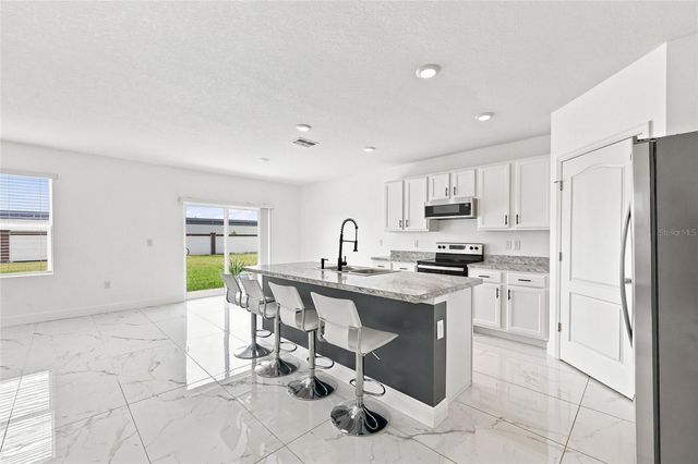 583 AUBURN GROVE TERRACE, Auburndale, FL 33823