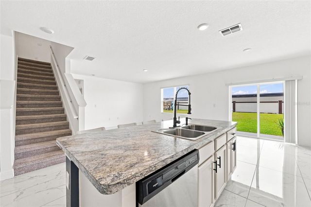 583 AUBURN GROVE TERRACE, Auburndale, FL 33823