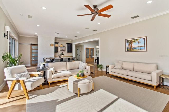 106 PALM STREET, Windermere, FL 34786