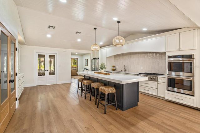 106 PALM STREET, Windermere, FL 34786