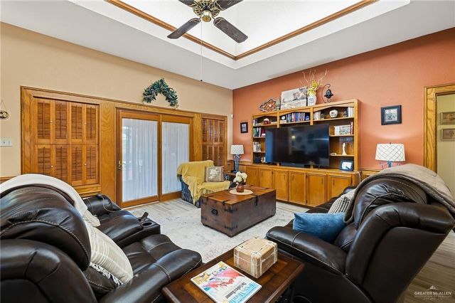 120 W Marigold Avenue, Mcallen, TX 78501