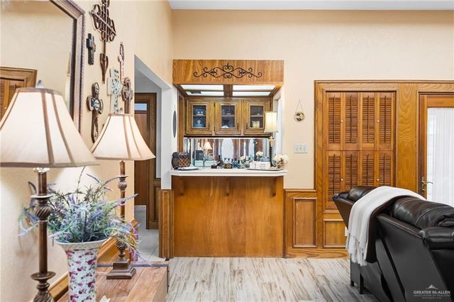 120 W Marigold Avenue, Mcallen, TX 78501