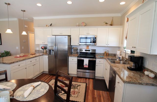 18 Queens Way, Bath, NC 27808