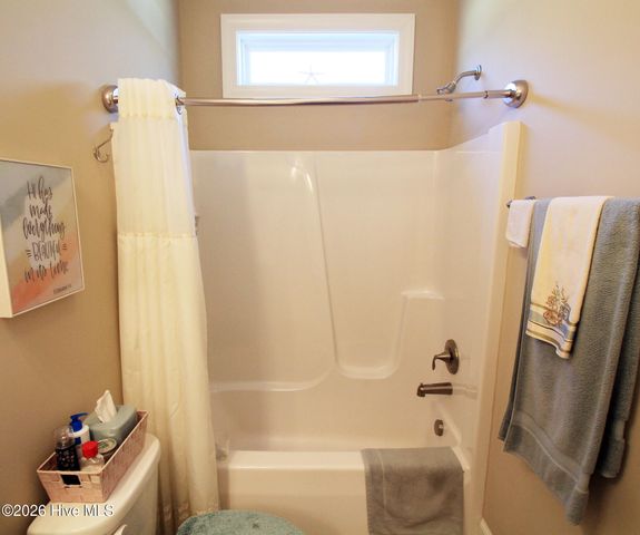 18 Queens Way, Bath, NC 27808