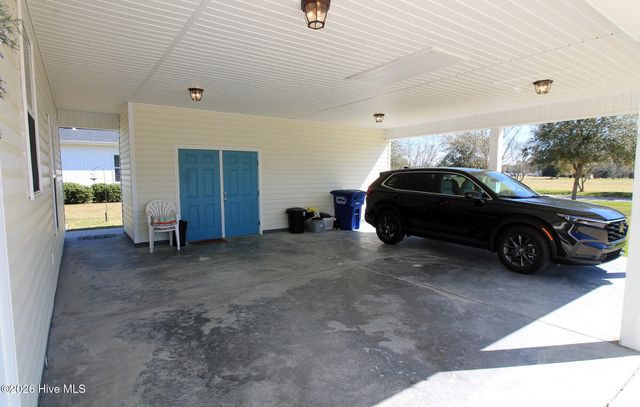 18 Queens Way, Bath, NC 27808