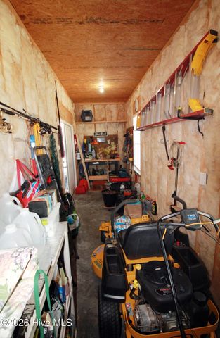 18 Queens Way, Bath, NC 27808