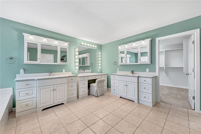 1325 Little Flock Drive, Rogers, AR 72756